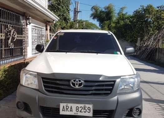 Excellent condition Toyota Hilux j 2015 MT