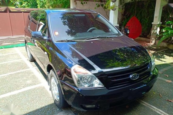 2010 Kia Carnival FOR SALE