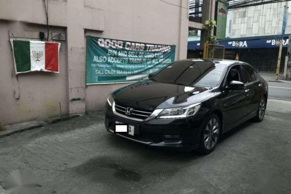 2014 Honda Accord Top of the Line Push start Sunroof Good Cars Trading