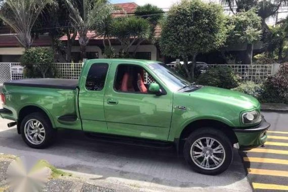 2000 Ford F150 lariat V8 First owned