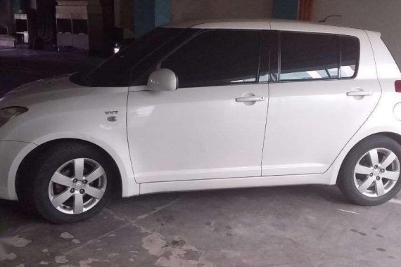 Suzuki Swift 2009 model AT top of the line