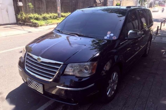 2011 series Chrysler Town and Country Crd Diesel