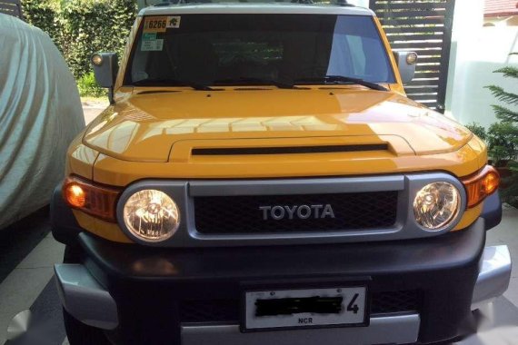 2015 Toyota FJ Cruiser A/T 4.0 4 wheel drive