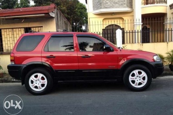 2005 Ford ESCAPE . AT . glossy . very fresh . all power