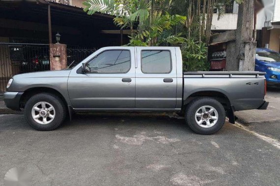 2010 Nissan Bravado pick up FOR SALE