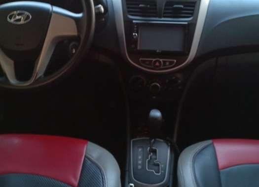 2013 Hyundai Accent gold for sale