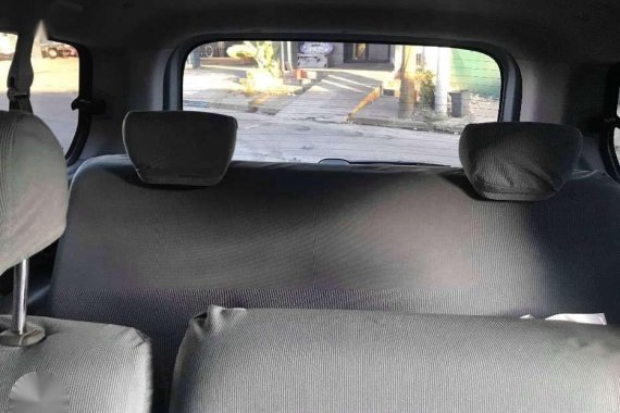 SELLING HYUNDAI Grand Starex gl 2010