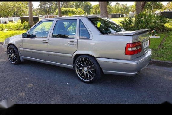 1998 Volvo S70 T5 Luxury Sedan for sale