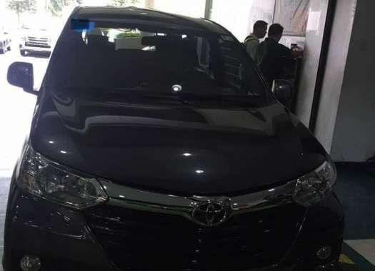 2016 Toyota Avanza 1.5G (top of the line)