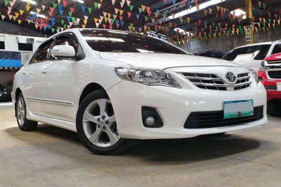 FRESH! 2013 TOYOTA Corolla Altis 1.6 V GAS AT 64k Mileage Almost New