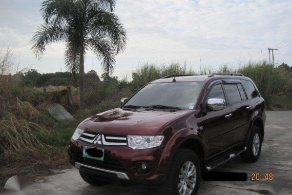 SELLING MITSUBISHI Montero glsv matic 2014