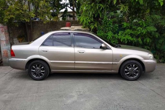 Ford Lynx Ghia A/T w/ moonroof 2002 FOR SALE