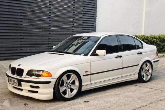 1998 BMW E46 318i Alpine White (56 kms only and a daily driver)