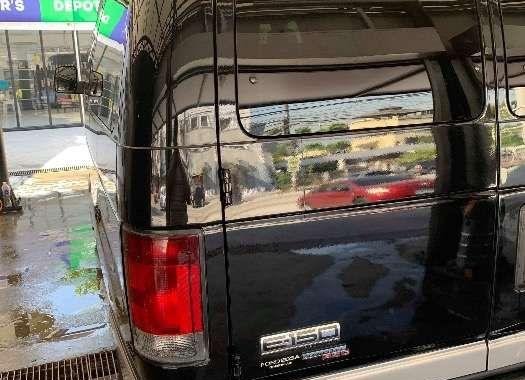 2010 Ford E150 automatic FOR SALE