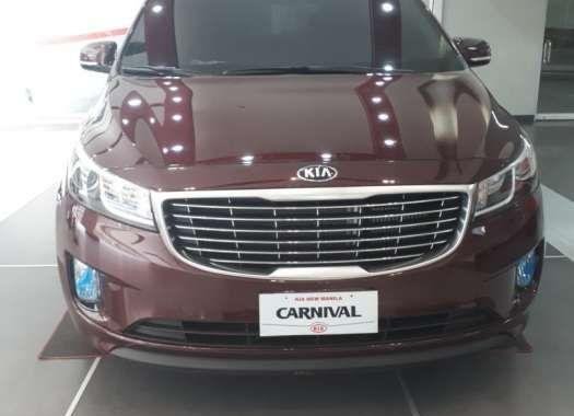 KIA Grand Carnival 2.2L EX CRDI 7Seater A/T Gold Edition 2019