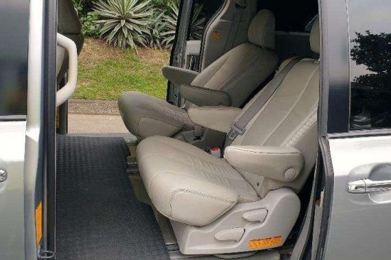 2013 Toyota Sienna XLE - 13 Previa Starex Alphard