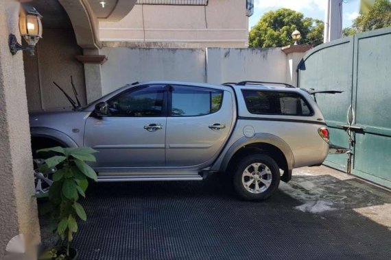 Mitsubishi Strada 4x4 2010 for sale 