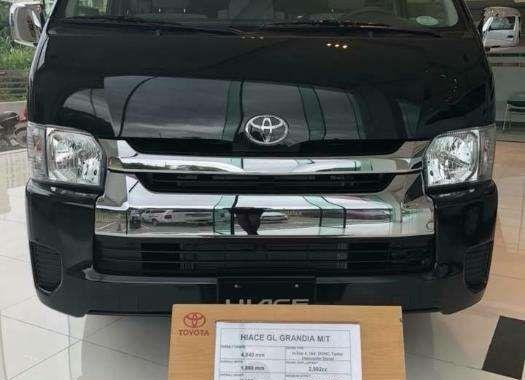 TOYOTA HIACE SUPER GRANDIA DIESEL M/T 2019 EURO 4