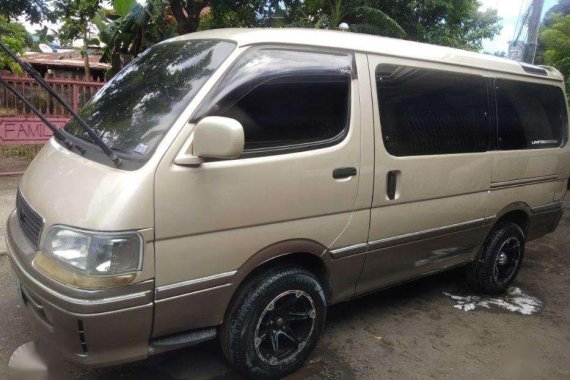 Toyota Hi Ace Fresh in and out gagamitin na lang 2010