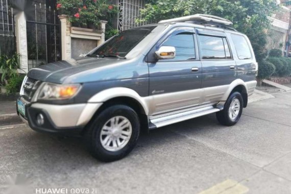 2010 Isuzu Crosswind XUV Manual transmission Leather seat