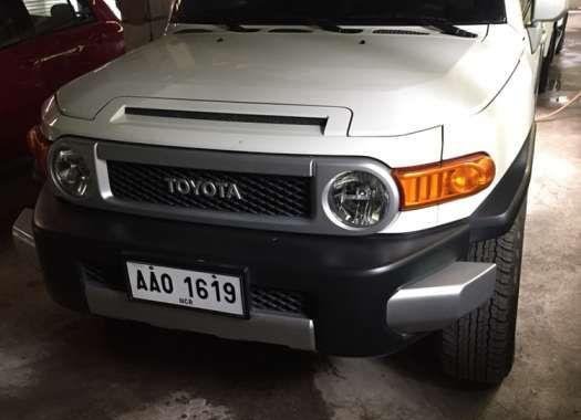 Oct 2014 TOYOTA FJ cruiser FOR SALE