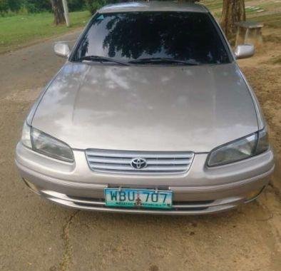 For sale: 1998 Toyota Camry