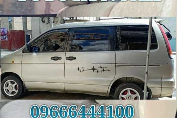 2000 Toyota Noah car van for sale.