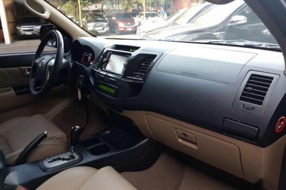 2014 Toyota Fortuner V Diesel at for sale 