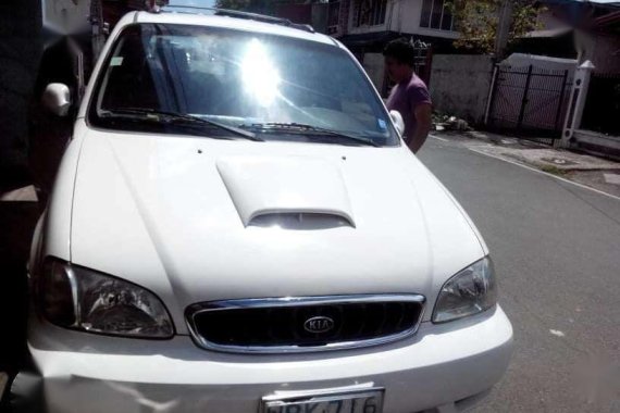 Kia Carnival Model 2000 Automatic