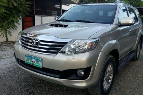 Toyota Fortuner g AT diesel 2013 model