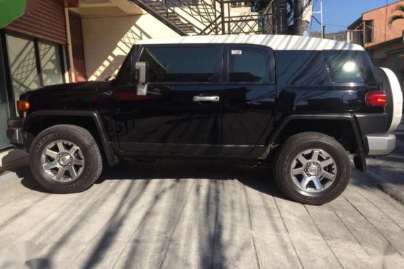 2016 TOYOTA FJ Cruiser 4X4 All stock