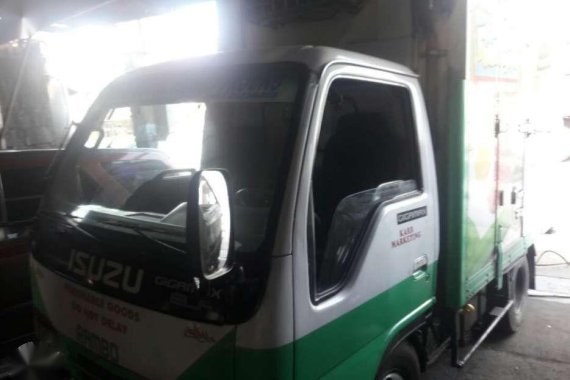 Isuzu Elf freezer van 4hf1 engine for sale