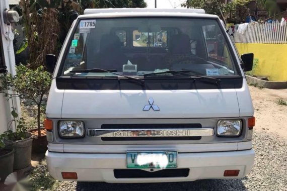 2011 Mitsubishi L300 FB Exceed Dual Aircon