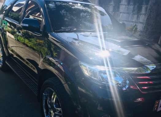 Toyota Fortuner 2014 V model 2.5 diesel automatic 