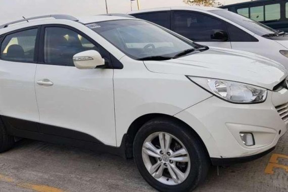 Hyundai Tucson 4x4 2012 model diesel automatic