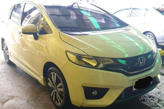 Honda Jazz 2016 Acquired Top of the Line AT Financing Accepted