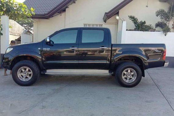 2010 Toyota Hilux G. 4x4 Diesel Matic. Loaded Sound Set up. Body Lift