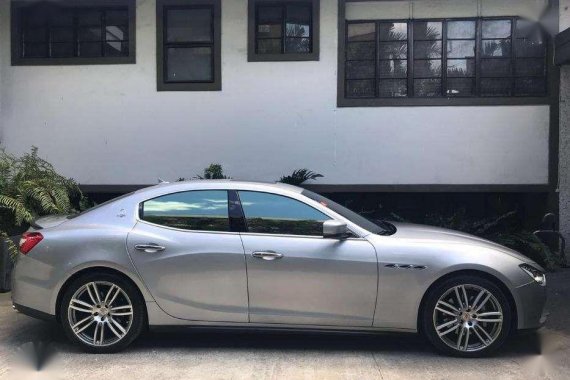 2015 MASERATI GHIBLI Diesel, - "Grey-Brown” color.