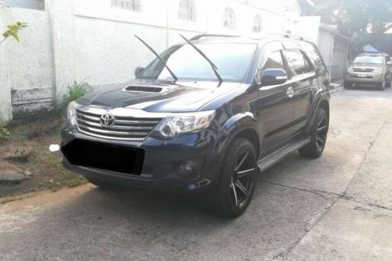 2014 Toyota Fortuner 2.5 V AT for sale 