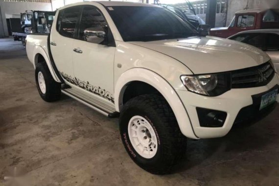 Mitsubishi Strada 2013 MT 4x4 for sale
