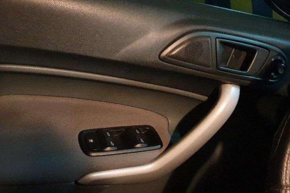 Fore Fiesta sedan 2012 automatic at Q.C