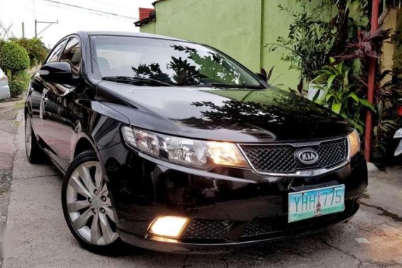 2010 Kia Forte DOCH 16v Automatic Top of the line