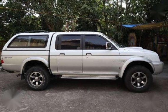 Mitsubishi Strada Pick Up 4x4 Diesel 2004