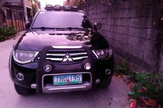 SELLING MITSUBISHI Strada gls 2011 4x4 