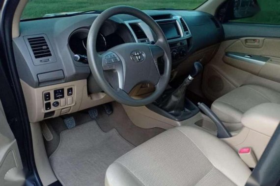 2012 Toyota Hilux G 4x4 Manual transmission