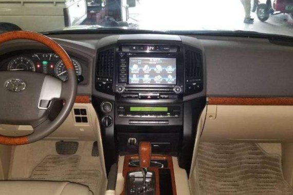 2012 Toyota Land Cruiser LC200 FOR SALE