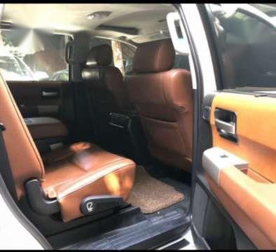 Toyota Sequoia 2010 platinum edition 4x4