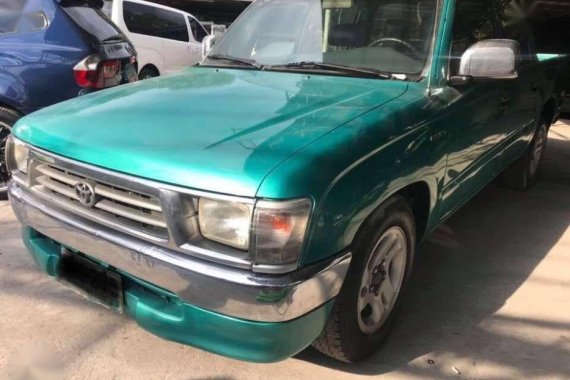 2000 Toyota Hilux for sale