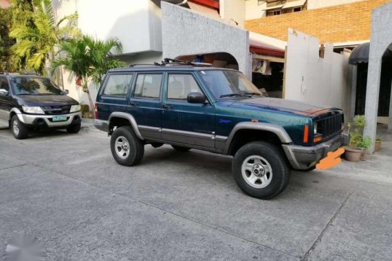 Jeep Cherokee Sports 4x4 project car FOR SALE