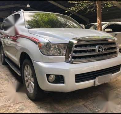 Toyota Sequoia 2010 platinum edition 4x4